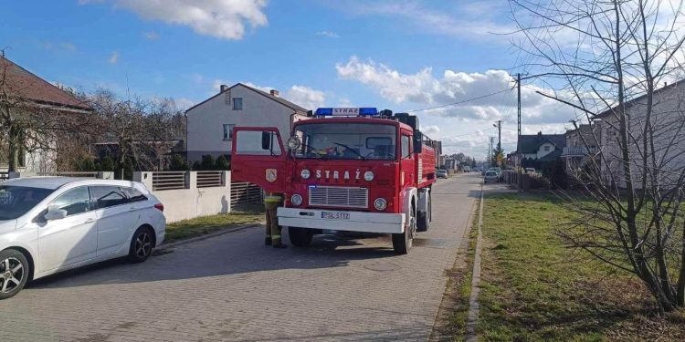 Strażacy interweniowali w domu w Ciążeniu