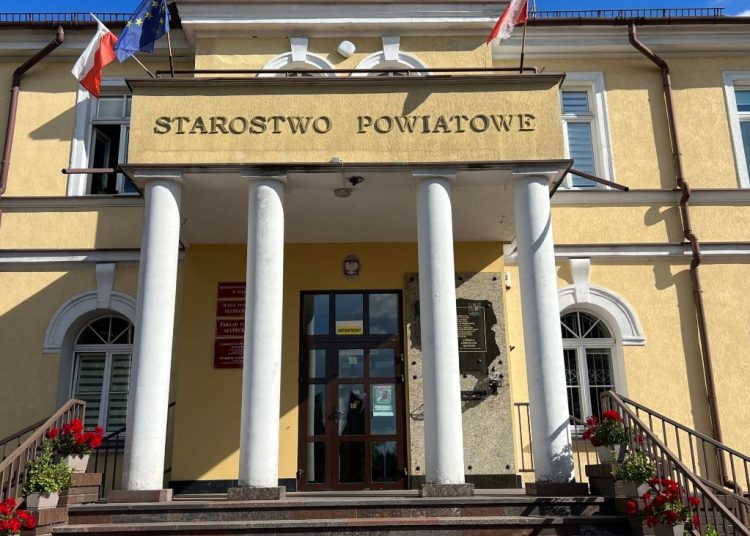 Nowe nazwiska na listach PiS w powiecie. Kto powalczy o mandat radnego?