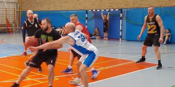 Niedziela z basketem