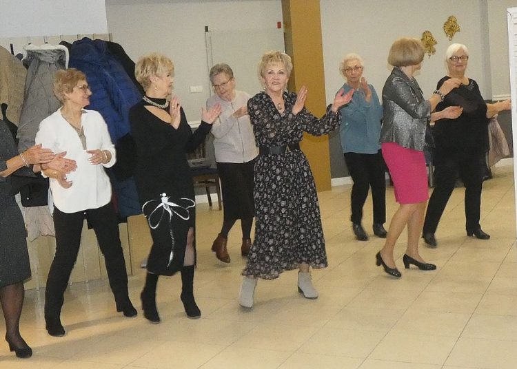 „Śledzikiem” zakończyli karnawał