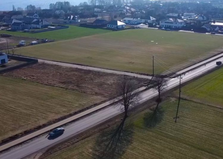 Ścieżka do Piotrowic, ale jak daleko? Koniec koło Czardasza?