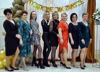 Dzień kobiet w Kornatach. Bawili się i pomagali