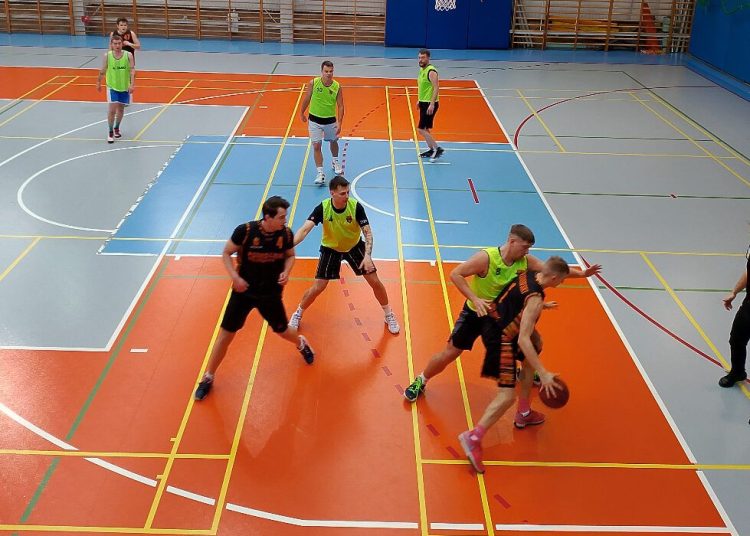 Zostało po jednej serii