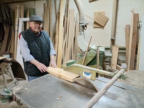 „Wszystko w drewnie jest do zrobienia”. Historia stolarstwa Stankiewiczów