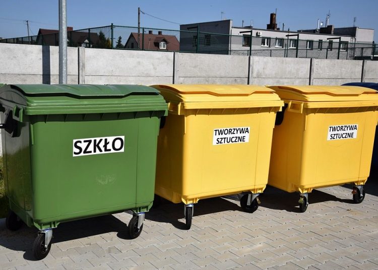 Zmiany w Strzałkowie od kwietnia. Chodzi o odbiór śmieci
