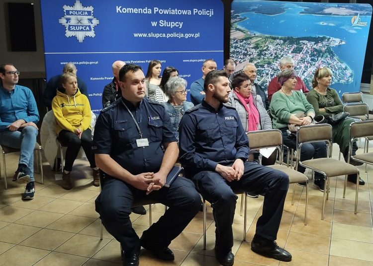 Zakłócanie ciszy nocnej i dzikie wysypiska śmieci. O tym debatowali w Powidzu