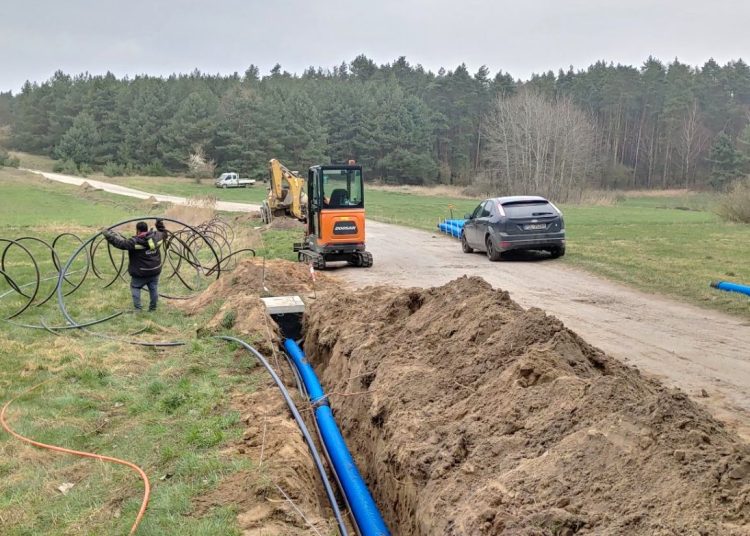 Ruszyły prace na drodze Rękawczynek – Ostrówek