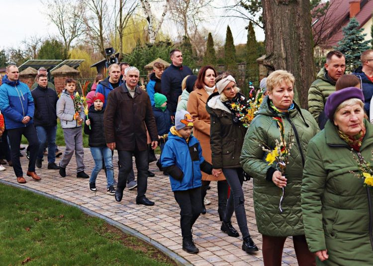 Niedziela Palmowa w Cieninie Kościelnym