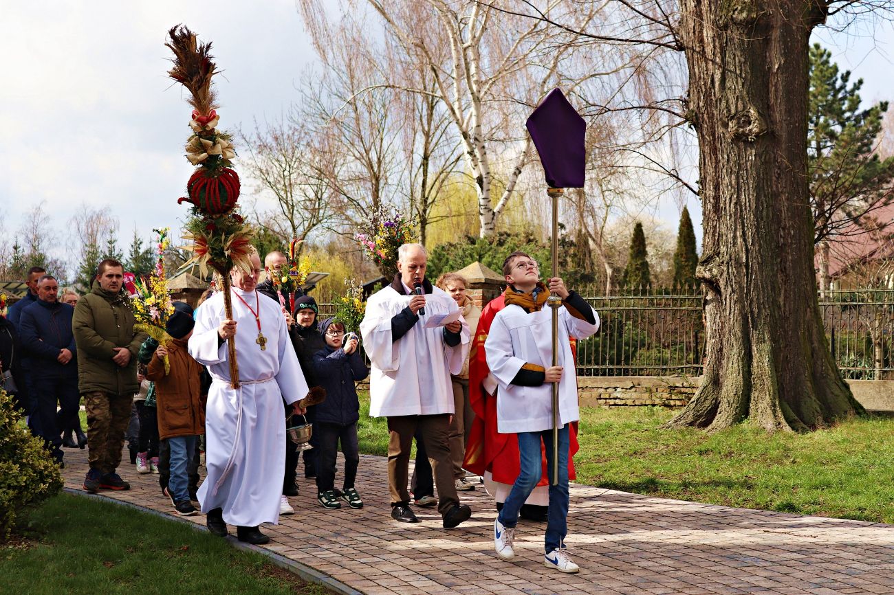 Niedziela Palmowa w Cieninie Kościelnym