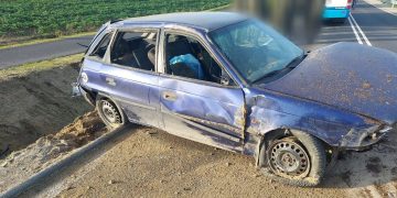 Dachował w Przybrodzinie