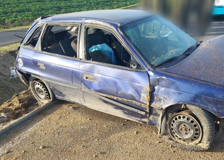 Dachował w Przybrodzinie