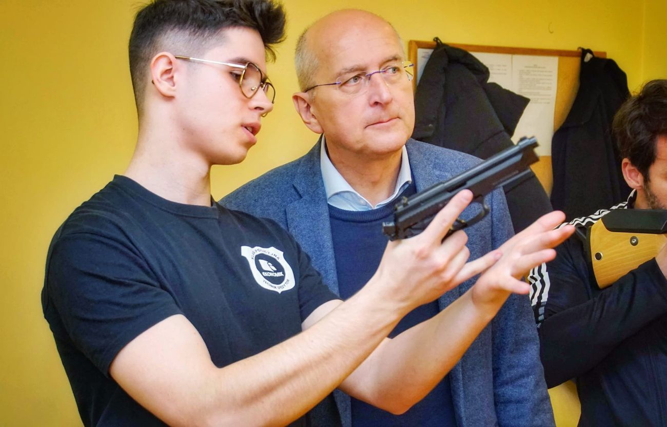 Szkoły gościły ósmoklasistów. W Ekonomiku policjanci, w Liceum żołnierze