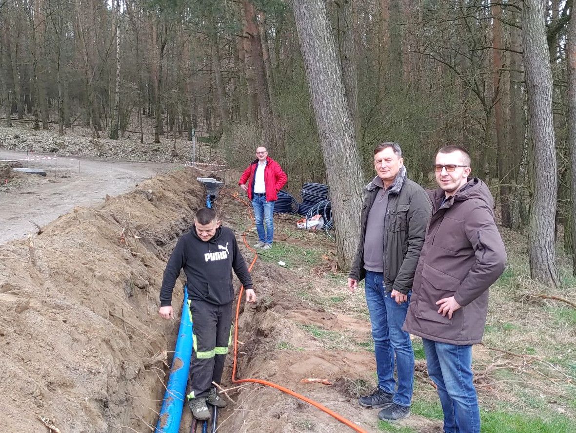 Ruszyły prace na drodze Rękawczynek – Ostrówek
