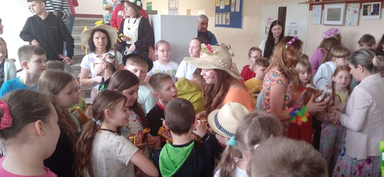 W Kotuni powitali wiosnę