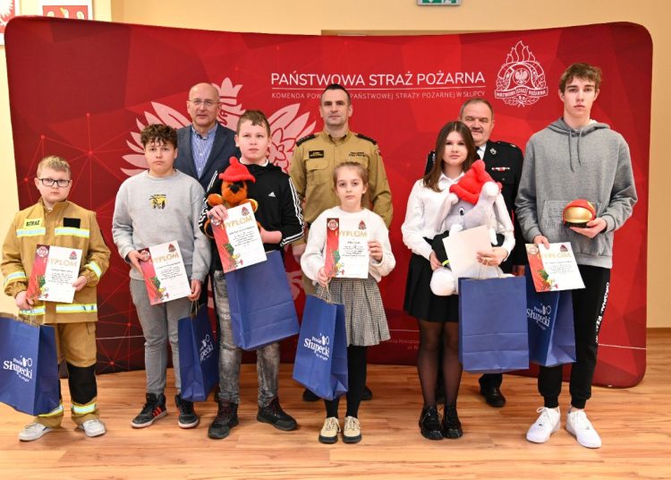 Wykazali się wiedzą pożarniczą