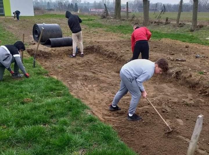Będą skakać daleko…