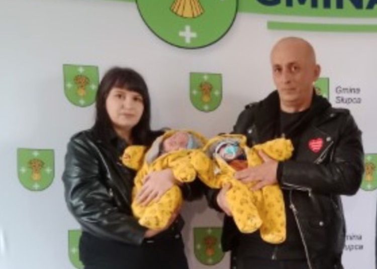 Witaj maluszku! Najmłodsi mieszkańcu dostali prezenty od gminy