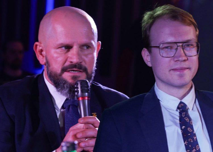 Zapytał, czy startuje dla pieniędzy. „Zostając burmistrzem raczej tracę”