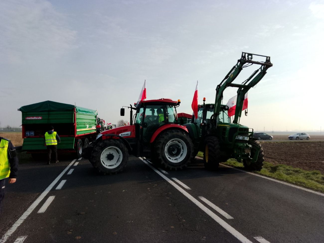 Rolnicy z Powiatu Słupeckiego protestują