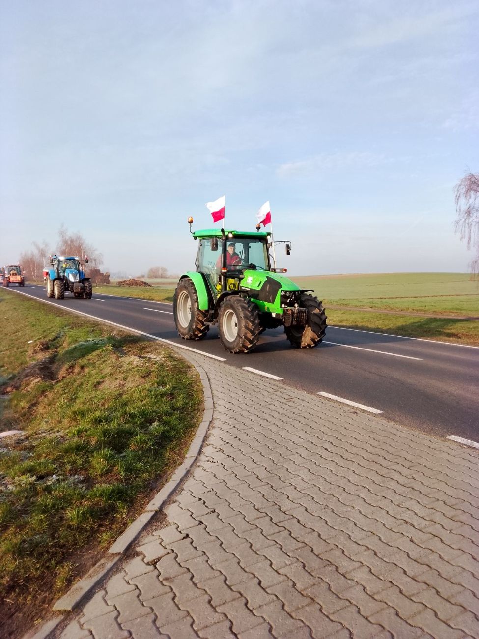 Rolnicy z Powiatu Słupeckiego protestują