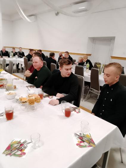 Druhowie z Ciążenia marzą o aucie i KSRG