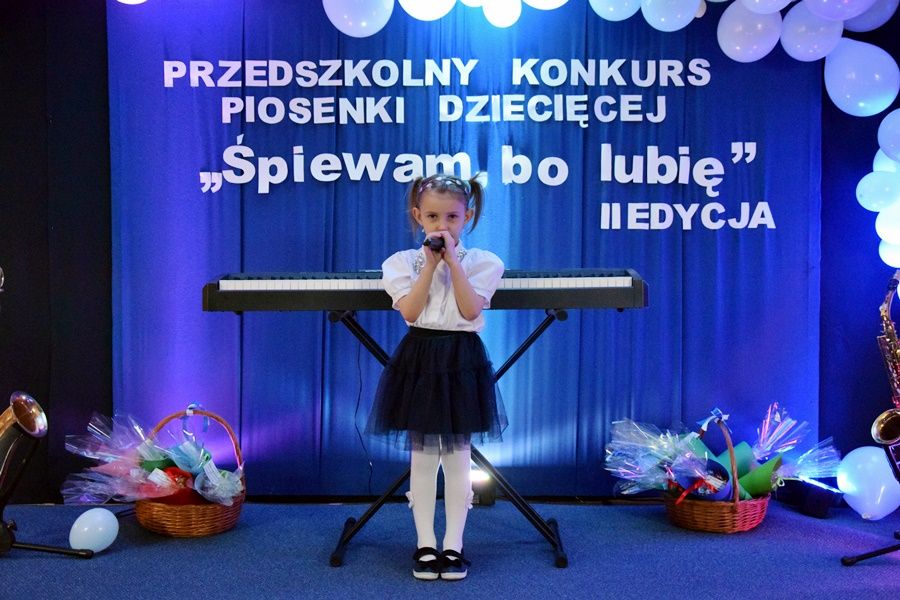 Najmłodsi ze Strzałkowa na scenie. Śpiewali, bo lubią