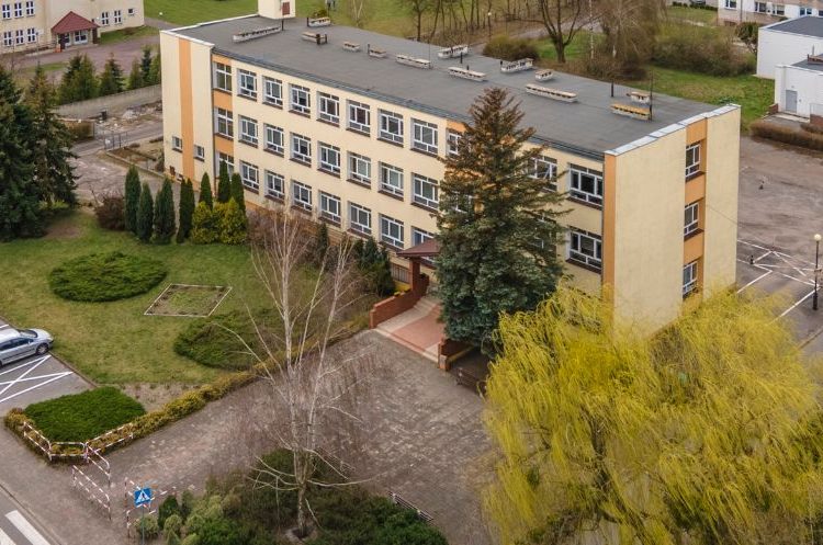 CKZiU użyczy działkę „Szansie”