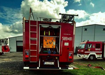 Pożar w Piotrowicach. Paliło się w zakładzie