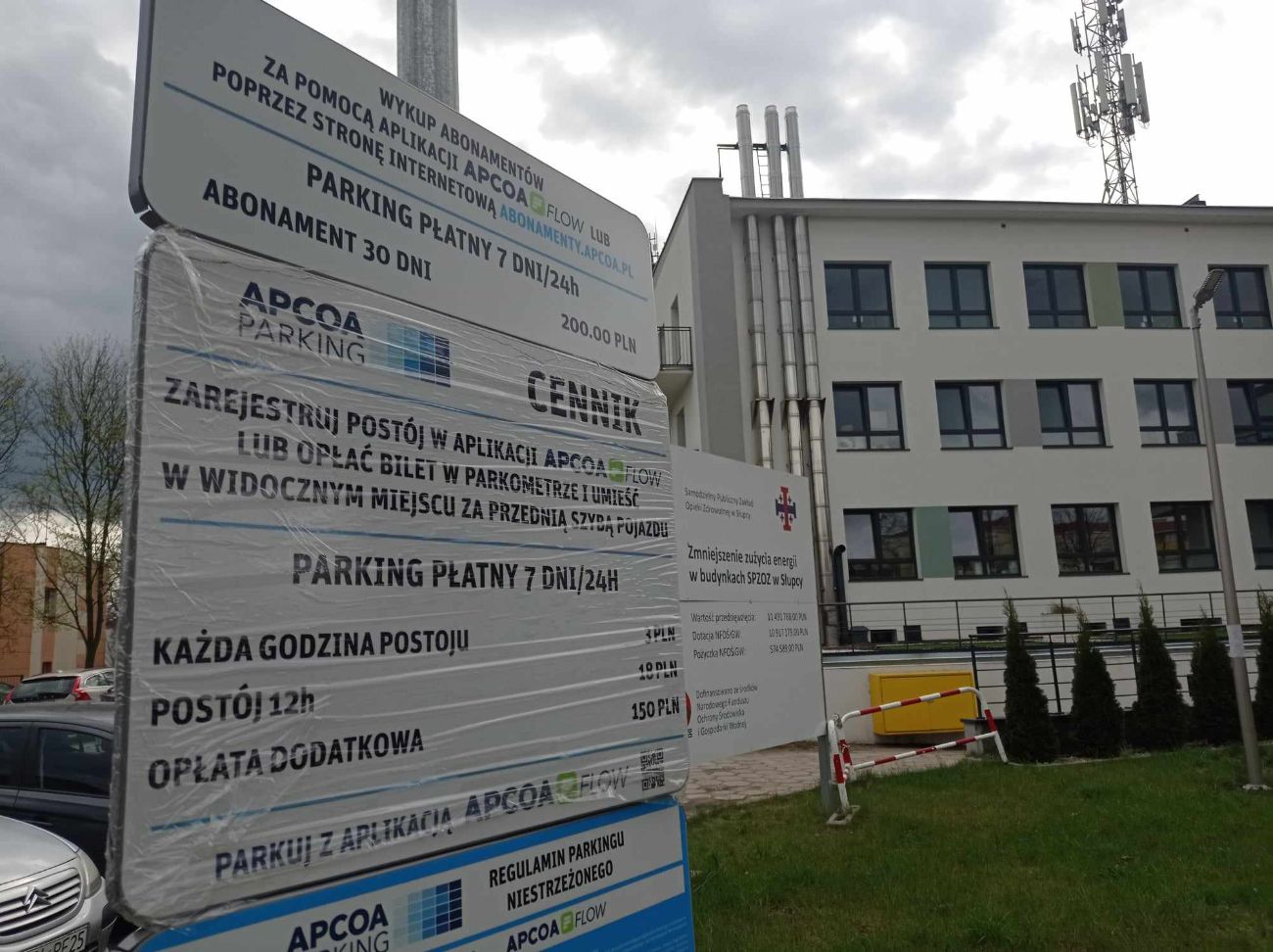Płatne parkowanie przy szpitalu i przychodni. Już za kilka dni