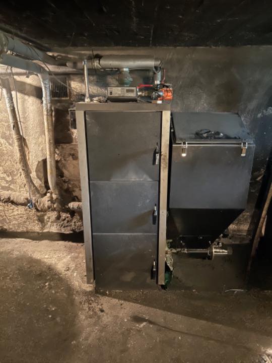 Gasili pożar sadzy w kominie