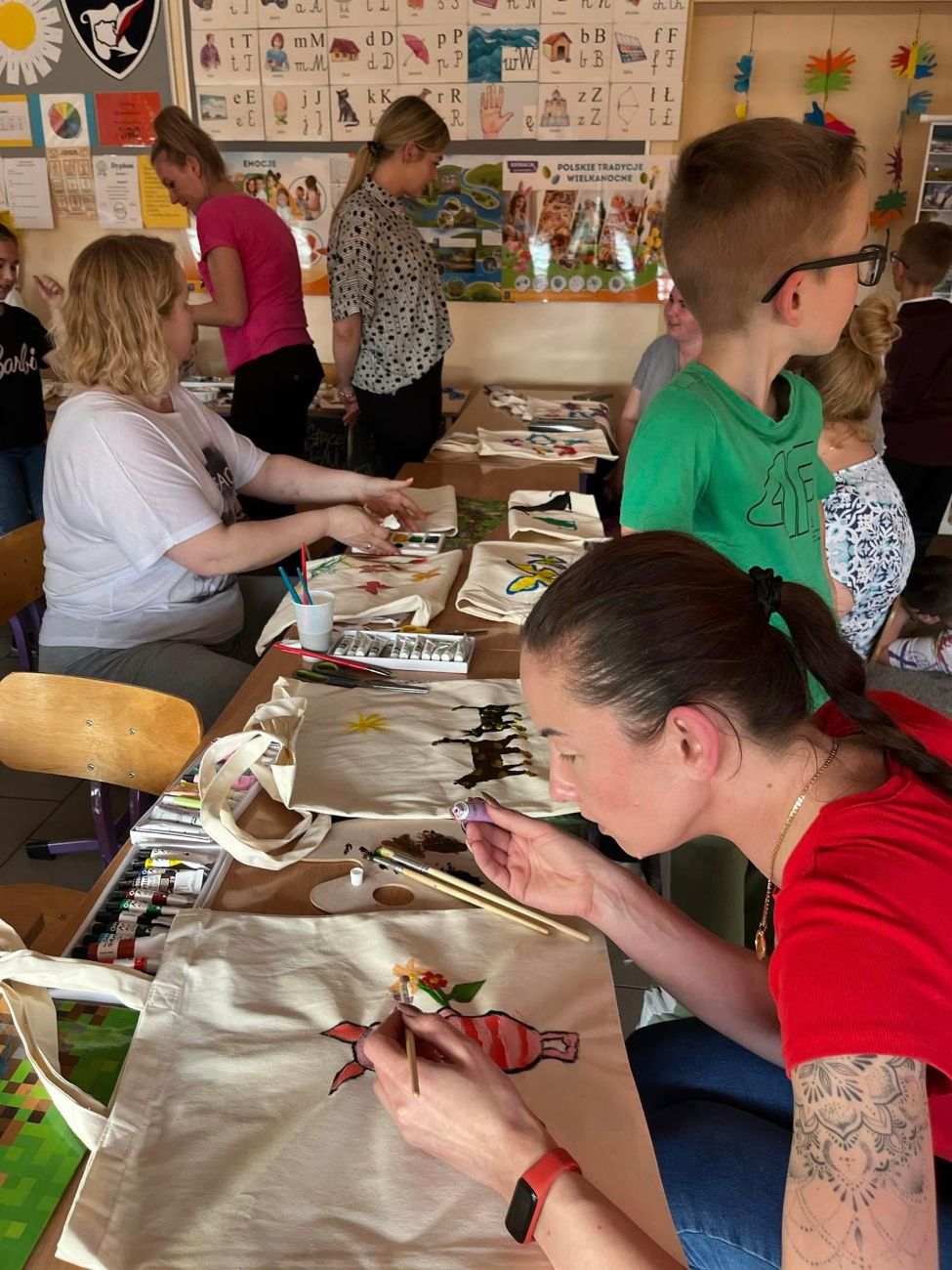 Warsztaty papiernicze uczniów z  Kowalewa Opactwa