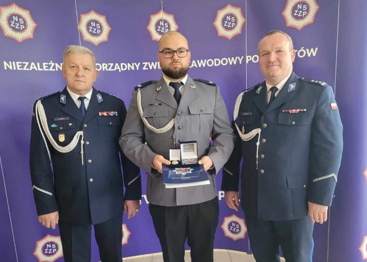 Uratował człowieka. Dostał Kryształową Gwiazdę