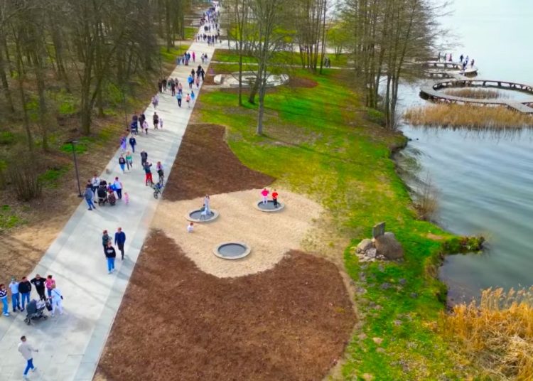 Święta na promenadzie. Zobacz film