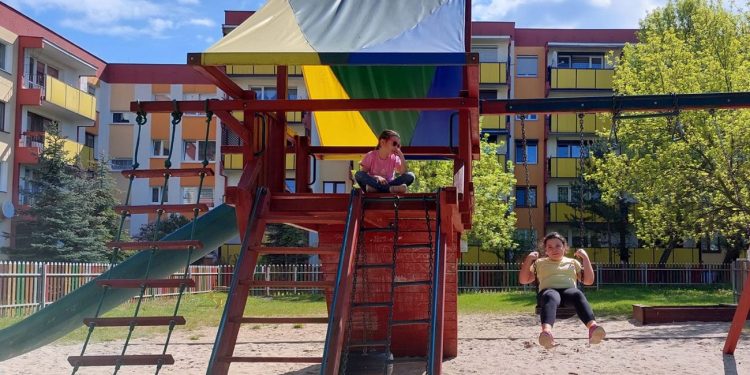 Apeluje o więcej huśtawek