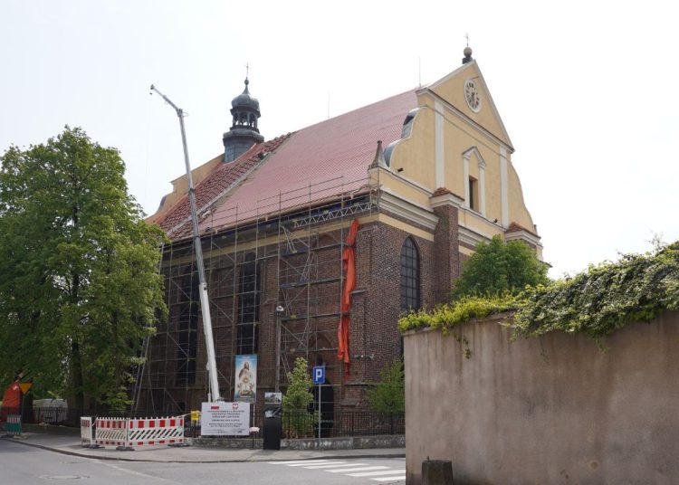 Nie było trzeba długo czekać. Prace znowu trwają