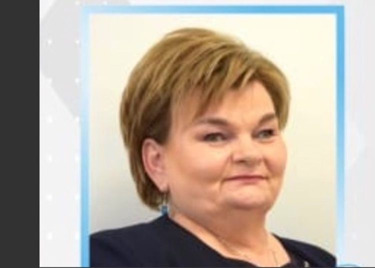 Radna pewnie wygrywa