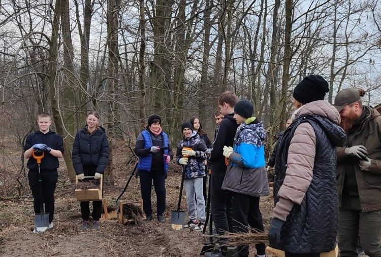 Posadzili 1000 drzew w jeden dzień!