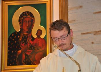 Był związany z Powidzem, teraz zmienia parafię