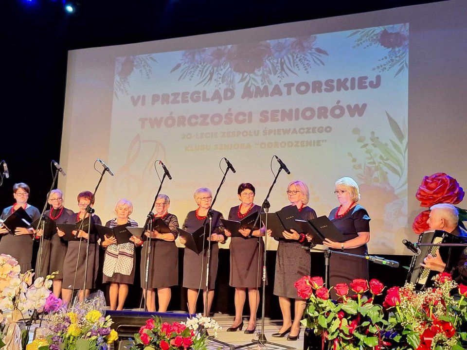 Klub seniora świętował. Zjechały się zespoły z powiatu i województwa