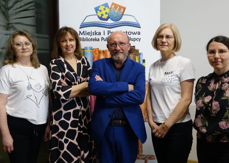 Znowu tłumy w bibliotece. Gościem Artur Barciś