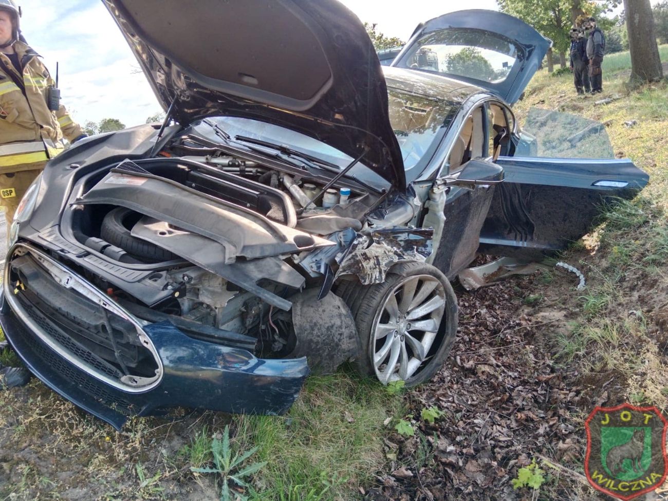 Zderzyły się dwa auta. Jedna osoba w szpitalu