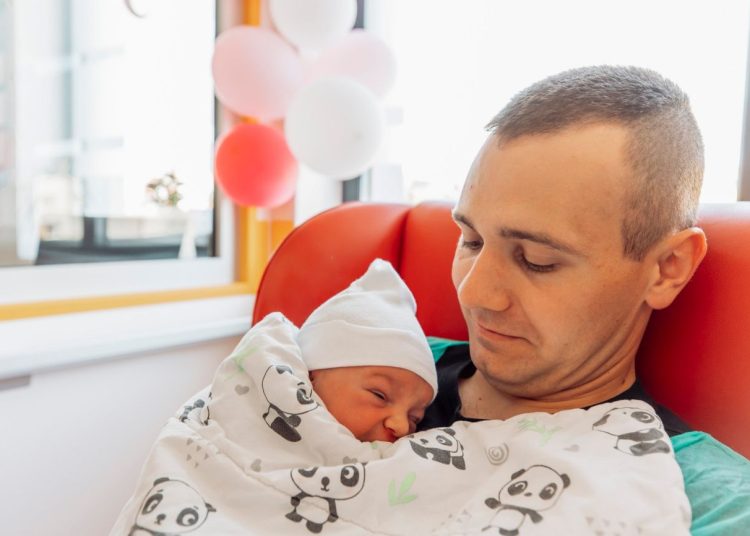 Kangurowali w szpitalu. „To ogromne korzyści dla maluszków” ZDJĘCIA