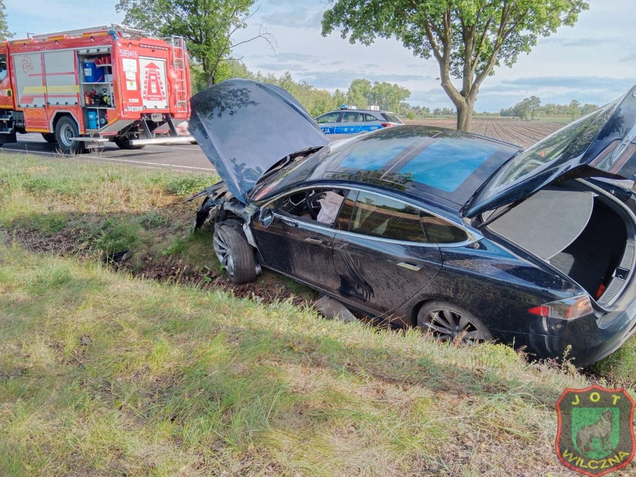 Zderzyły się dwa auta. Jedna osoba w szpitalu