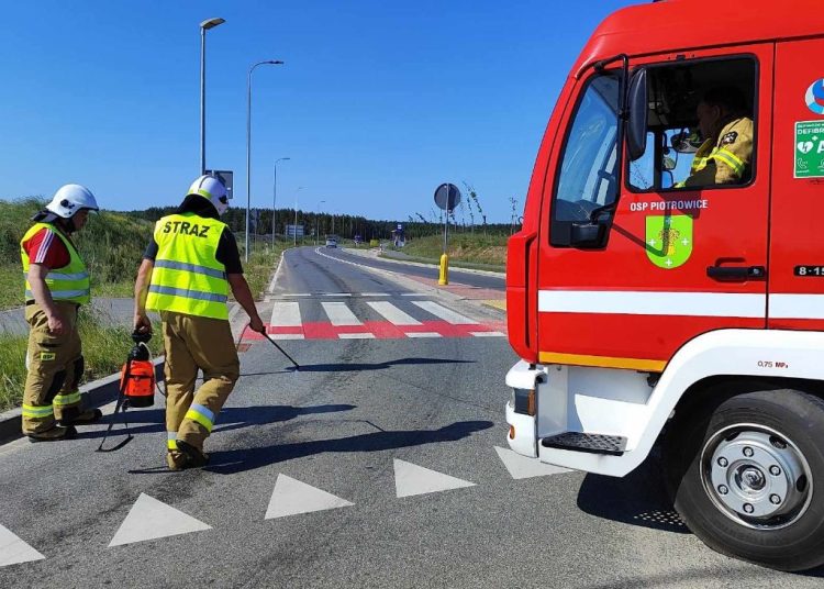 Interweniowali na nowej drodze