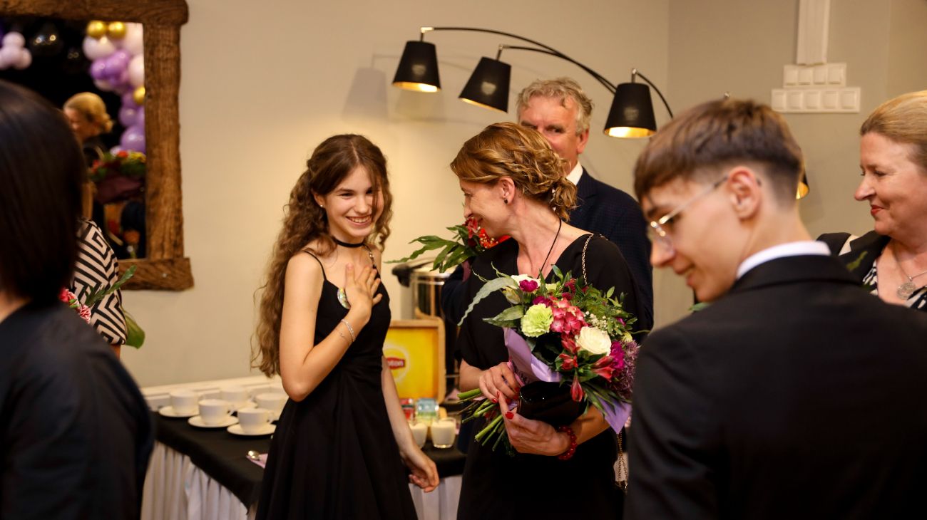 Bal Ósmoklasistów z Jedynki. Zobacz zdjęcia