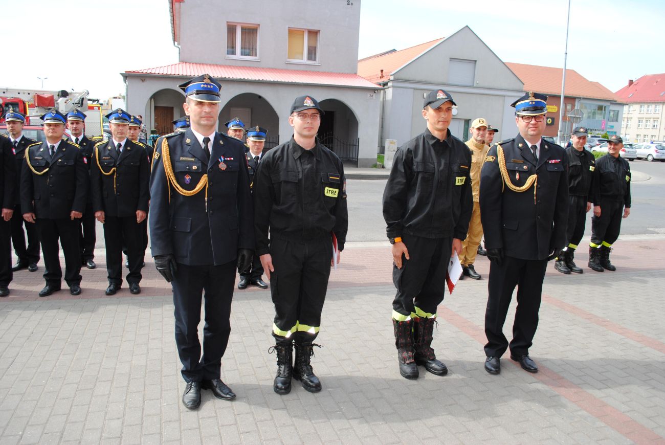 Strażacy świętują. Sprawdź, kto dostał awans