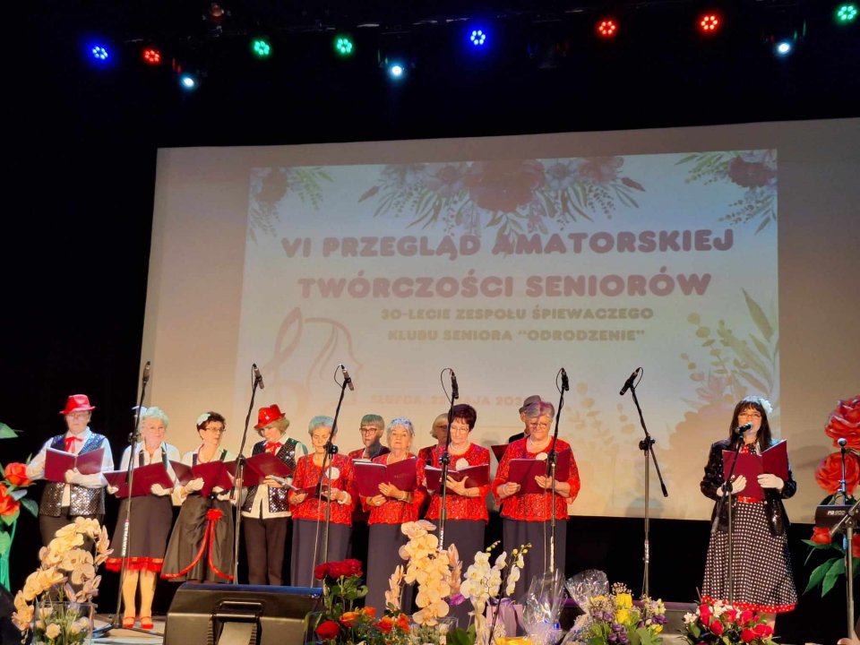 Klub seniora świętował. Zjechały się zespoły z powiatu i województwa