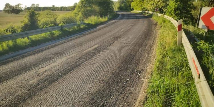 Ruszyły prace na drodze Ląd – Zagórów. Są utrudnienia