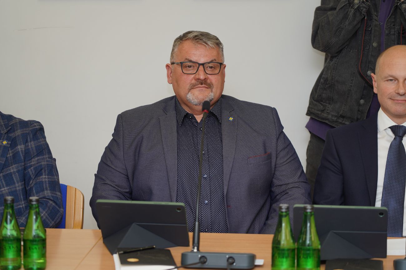 Słupeccy radni po pierwszej sesji. Zobacz zdjęcia