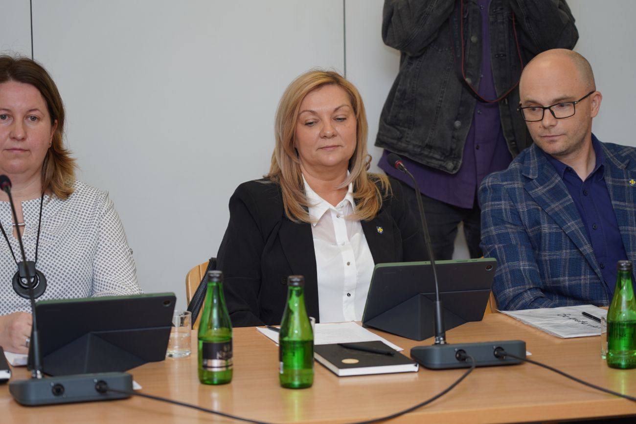 Słupeccy radni po pierwszej sesji. Zobacz zdjęcia